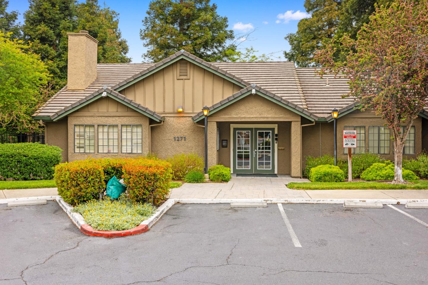 Detail Gallery Image 27 of 33 For 1241 Lakeview Cir, Pittsburg,  CA 94565 - 3 Beds | 2 Baths