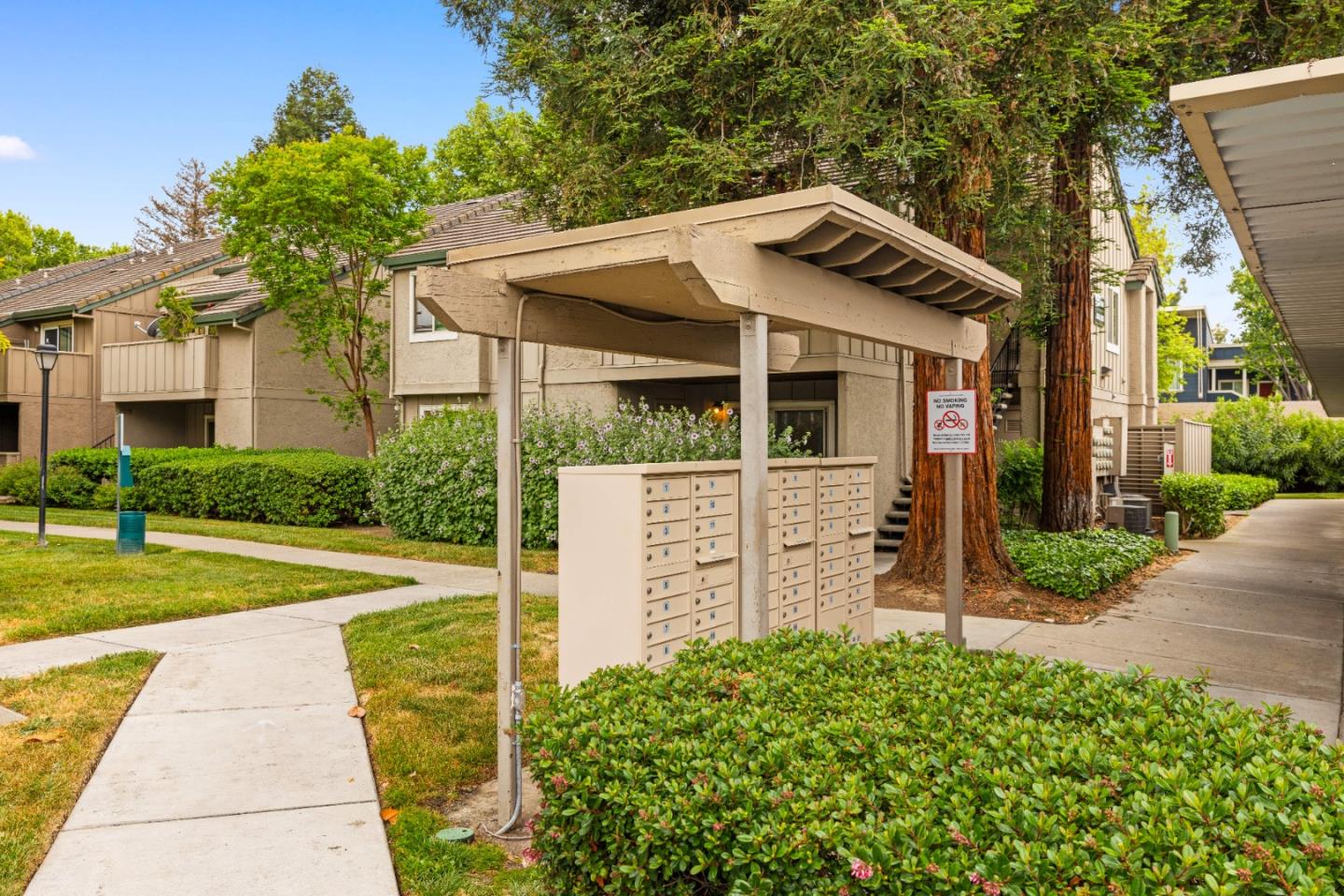 Detail Gallery Image 29 of 33 For 1241 Lakeview Cir, Pittsburg,  CA 94565 - 3 Beds | 2 Baths