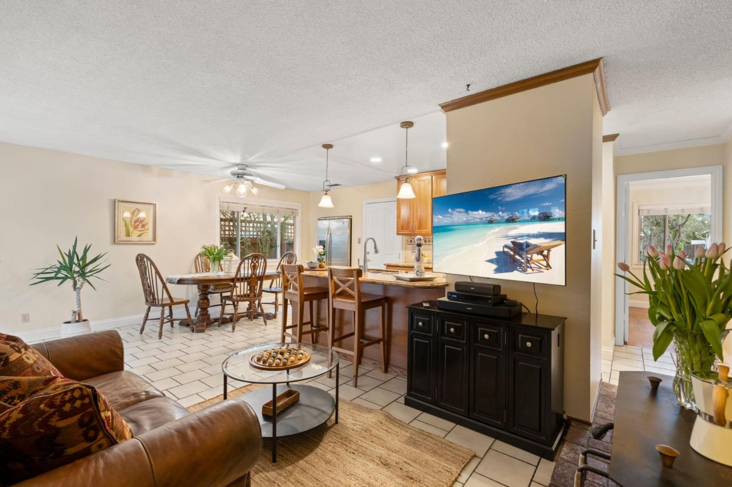 Detail Gallery Image 10 of 27 For 266 Curlew Ct, Foster City,  CA 94404 - 5 Beds | 2 Baths