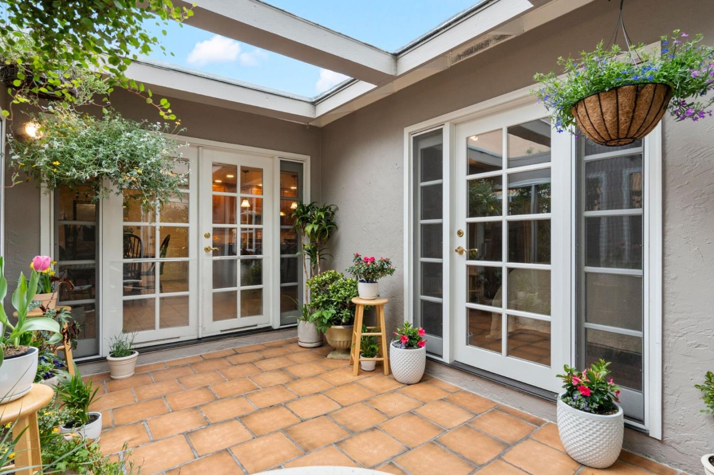 Detail Gallery Image 21 of 27 For 266 Curlew Ct, Foster City,  CA 94404 - 5 Beds | 2 Baths