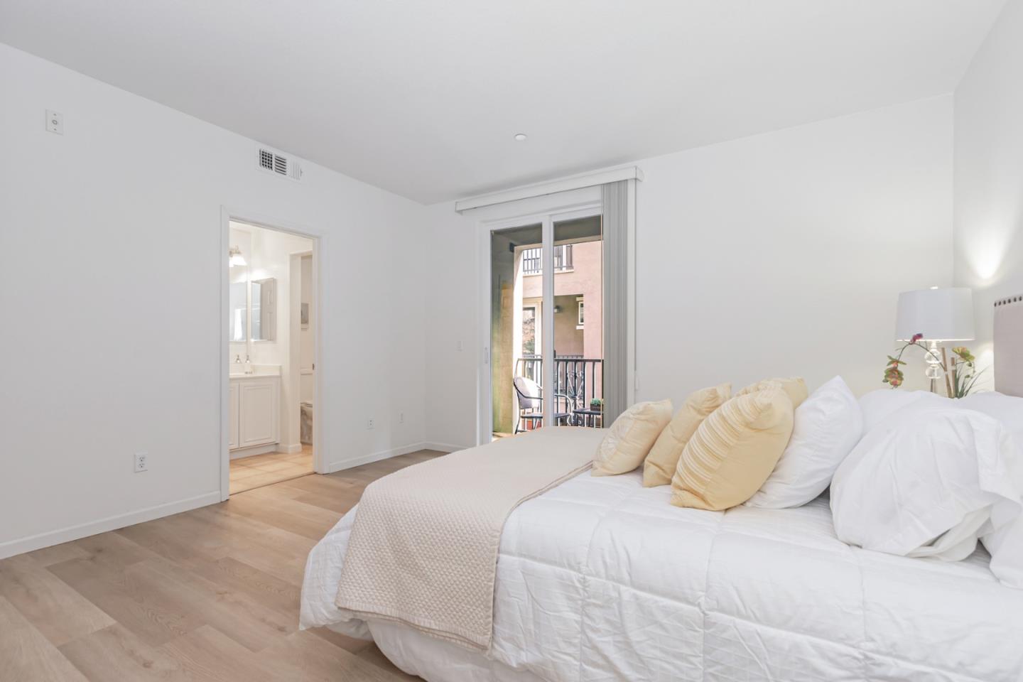 Detail Gallery Image 18 of 35 For 1744 Snell Pl, Milpitas,  CA 95035 - 3 Beds | 2 Baths