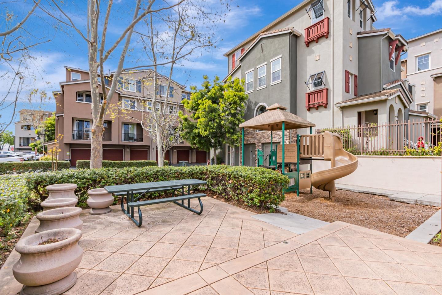 Detail Gallery Image 33 of 35 For 1744 Snell Pl, Milpitas,  CA 95035 - 3 Beds | 2 Baths