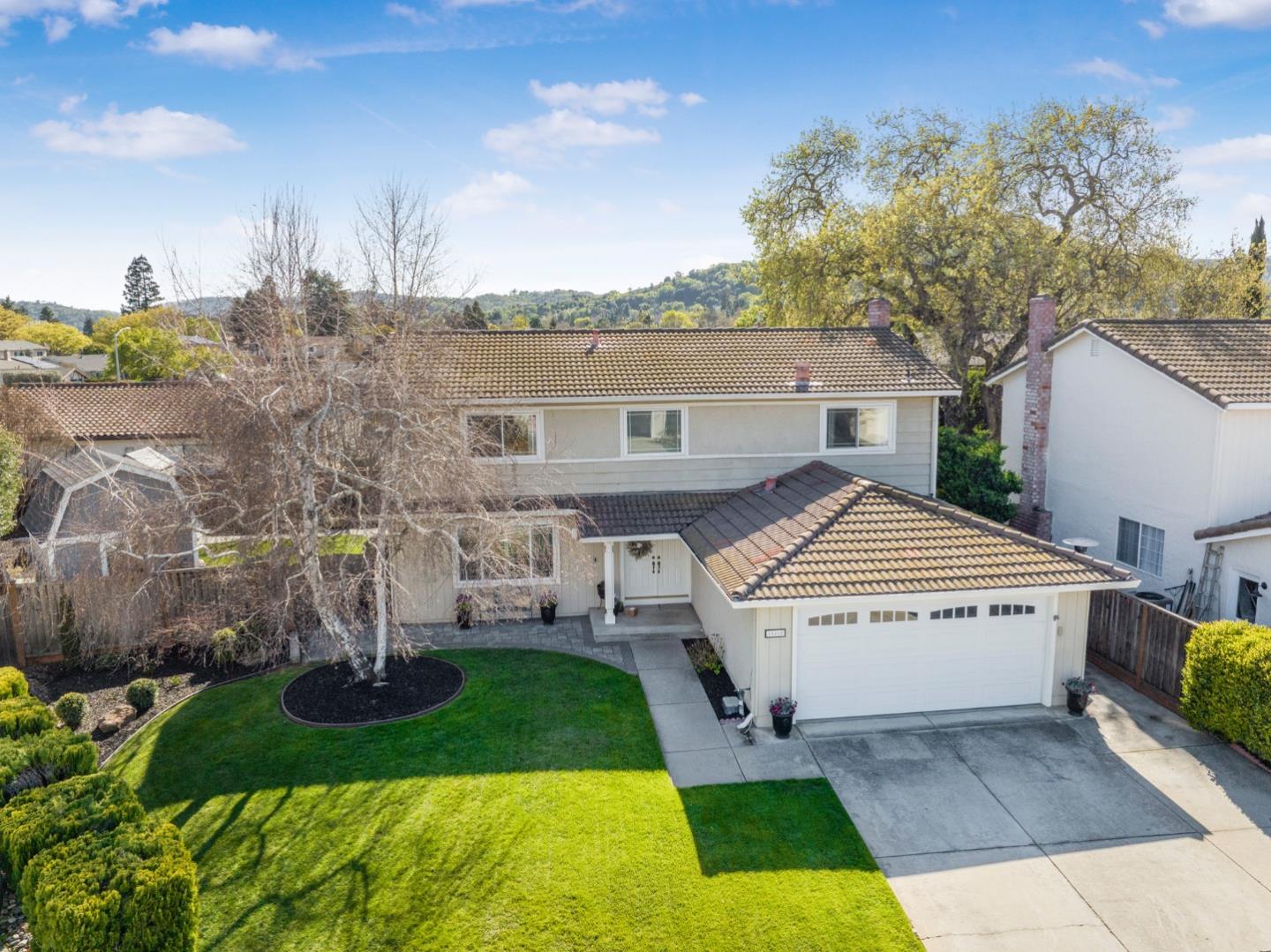 Detail Gallery Image 3 of 38 For 15465 La Pala Ct, Morgan Hill,  CA 95037 - 4 Beds | 2/1 Baths