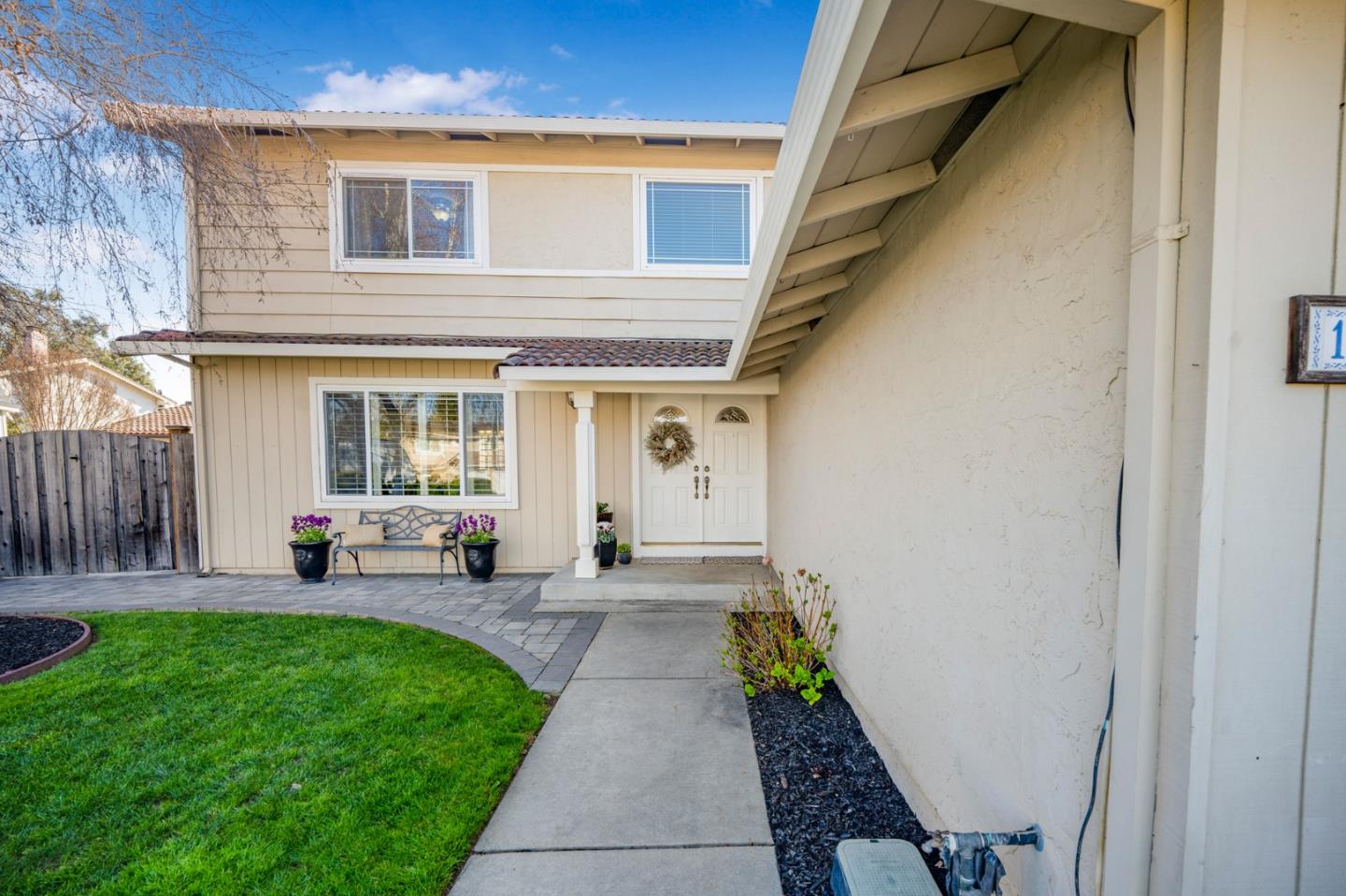 Detail Gallery Image 4 of 38 For 15465 La Pala Ct, Morgan Hill,  CA 95037 - 4 Beds | 2/1 Baths