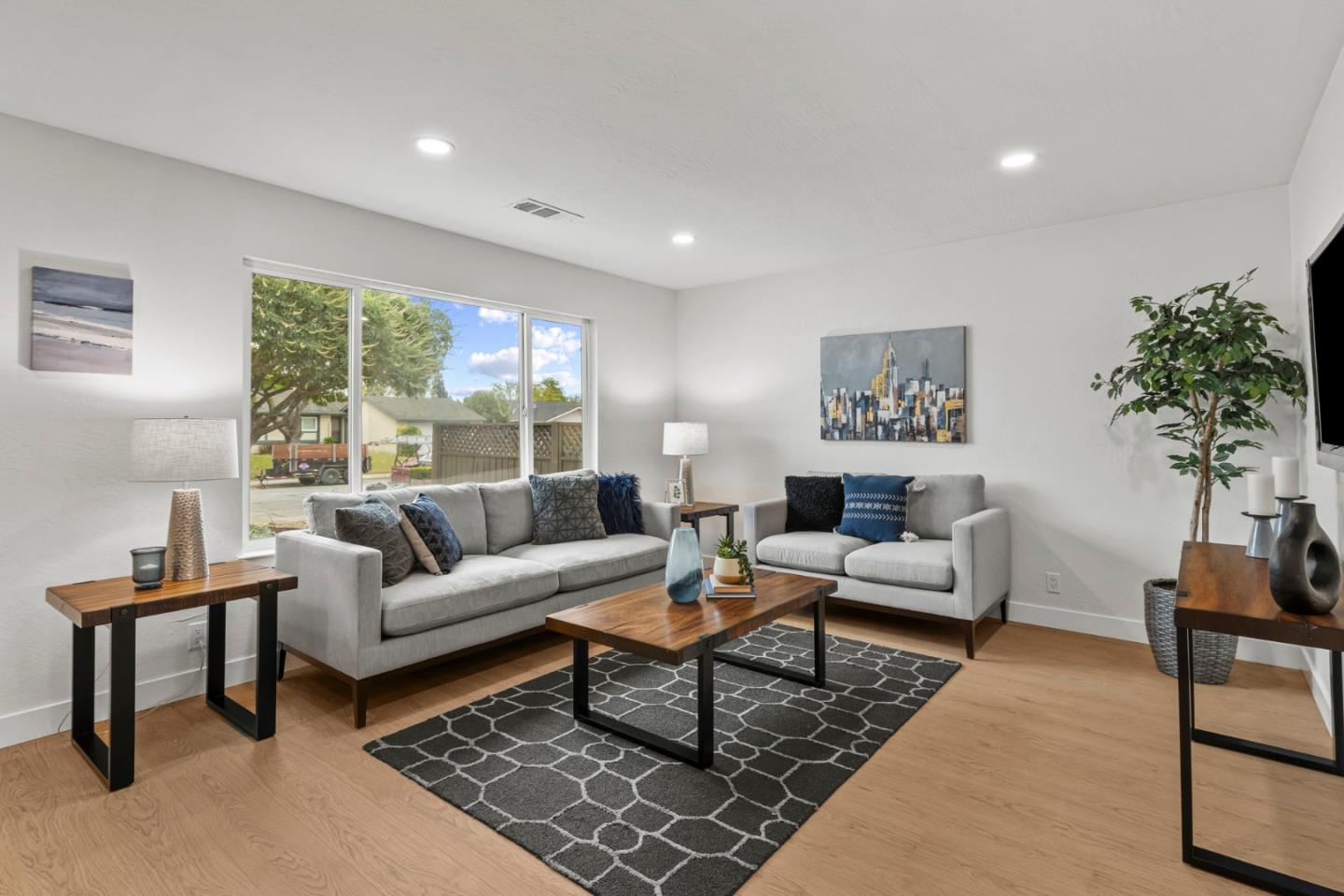 Detail Gallery Image 10 of 41 For 1575 Acacia Way, Morgan Hill,  CA 95037 - 4 Beds | 2 Baths