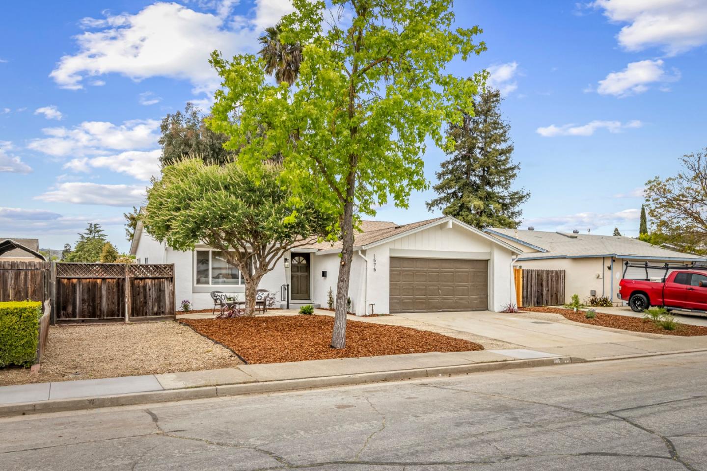 Detail Gallery Image 3 of 41 For 1575 Acacia Way, Morgan Hill,  CA 95037 - 4 Beds | 2 Baths