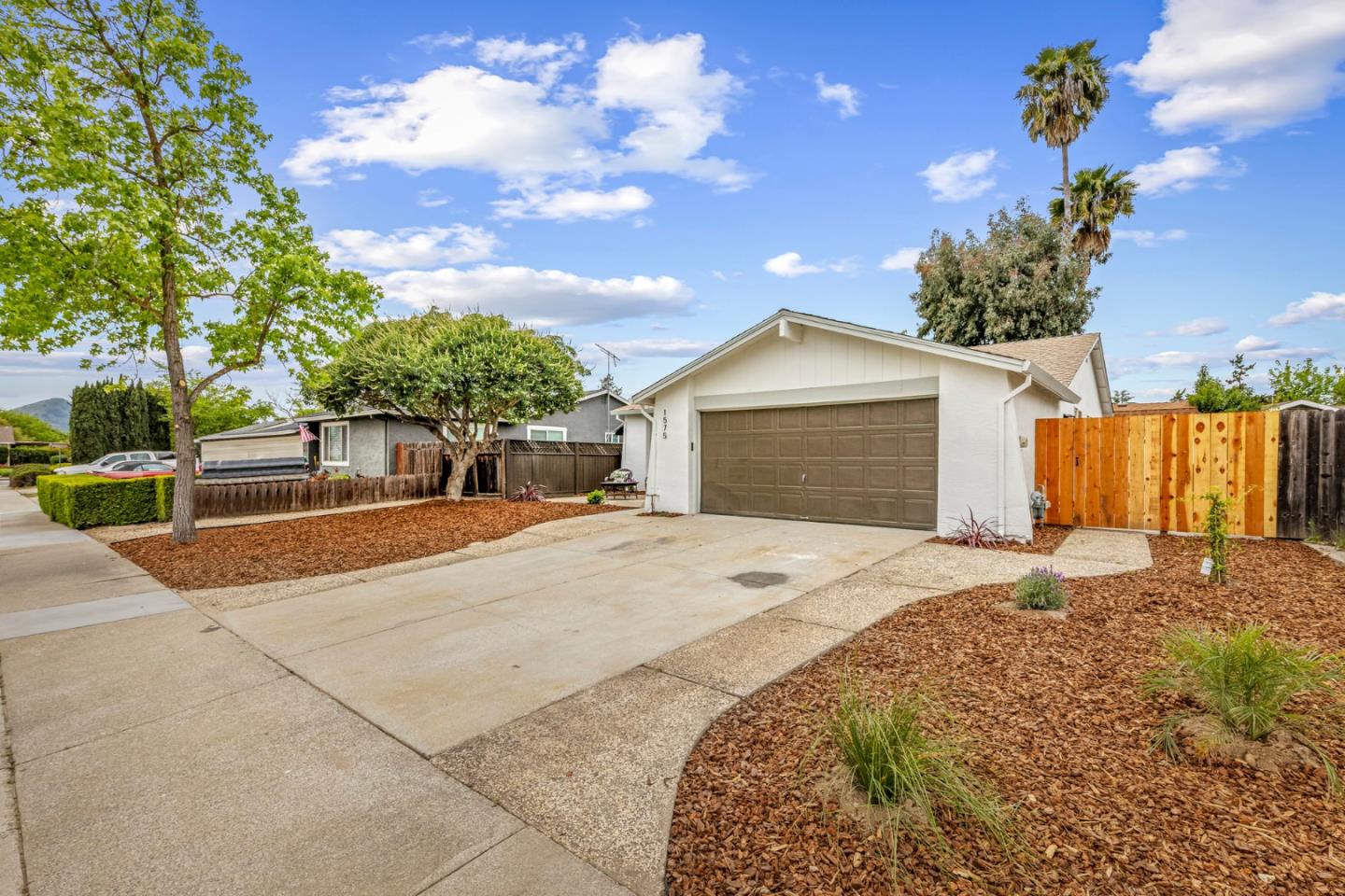Detail Gallery Image 5 of 41 For 1575 Acacia Way, Morgan Hill,  CA 95037 - 4 Beds | 2 Baths