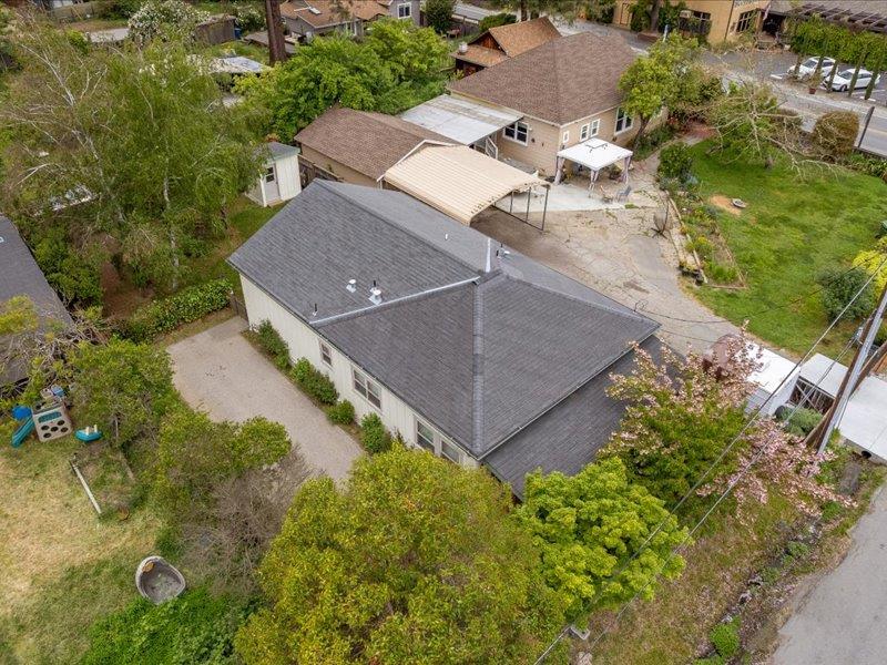 Detail Gallery Image 3 of 22 For 13165 Oak St, Boulder Creek,  CA 95006 - 2 Beds | 2 Baths