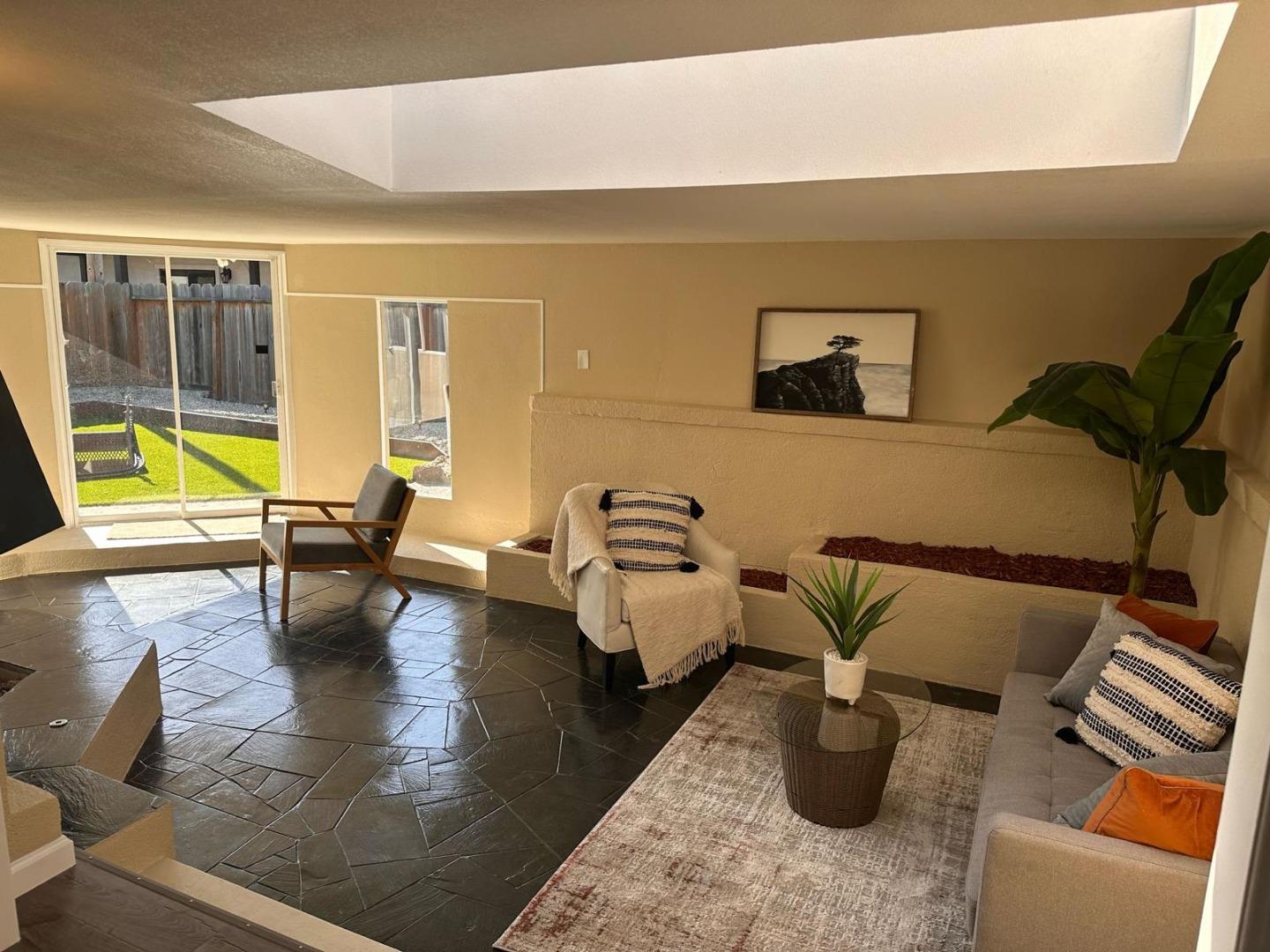 Detail Gallery Image 6 of 13 For 728 W Alisal St, Salinas,  CA 93901 - 3 Beds | 2 Baths