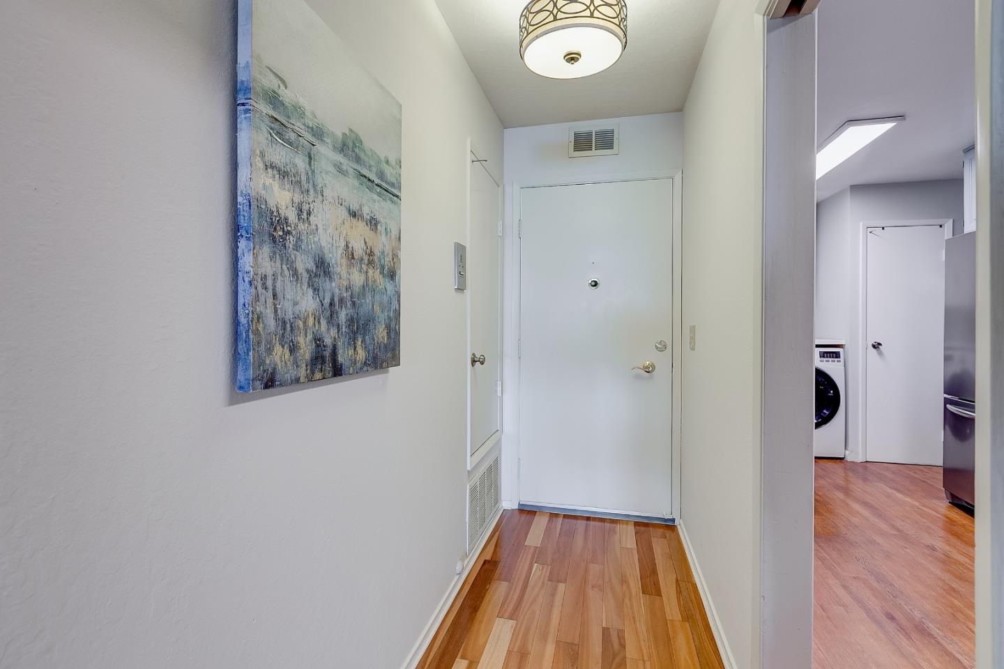 Detail Gallery Image 4 of 29 For 933 Shoreline Dr #203,  Alameda,  CA 94501 - 2 Beds | 2 Baths