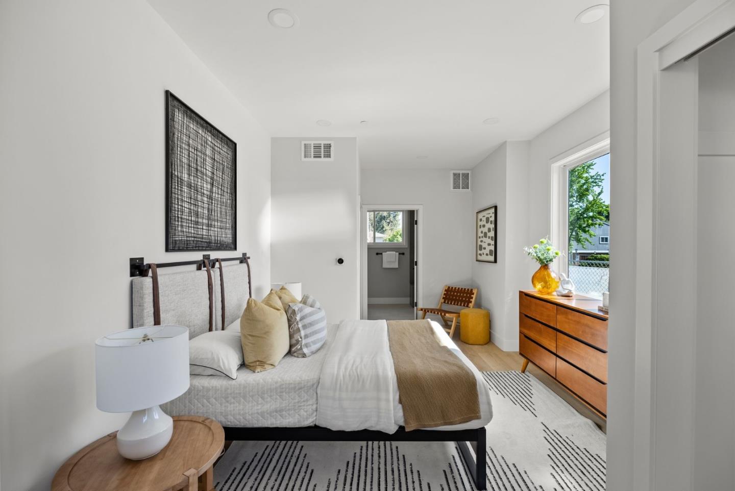 Detail Gallery Image 11 of 29 For 523 Union Ave, Campbell,  CA 95008 - 4 Beds | 4/1 Baths