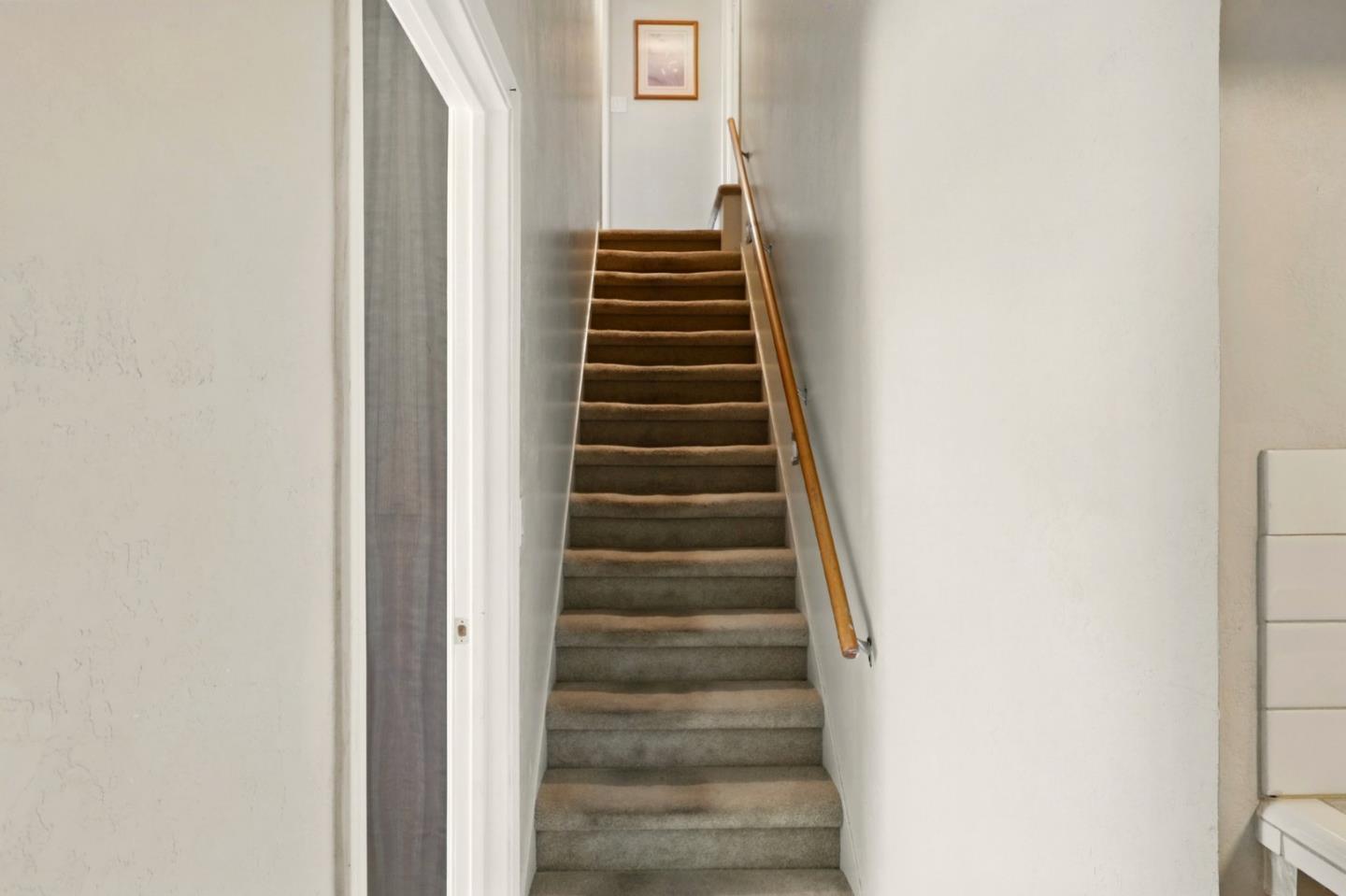 Detail Gallery Image 25 of 41 For 640 17th Ave, Santa Cruz,  CA 95062 - 4 Beds | 3 Baths