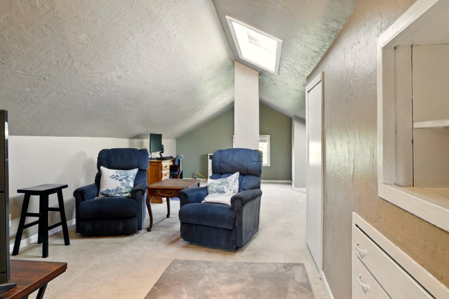 Detail Gallery Image 28 of 41 For 640 17th Ave, Santa Cruz,  CA 95062 - 4 Beds | 3 Baths