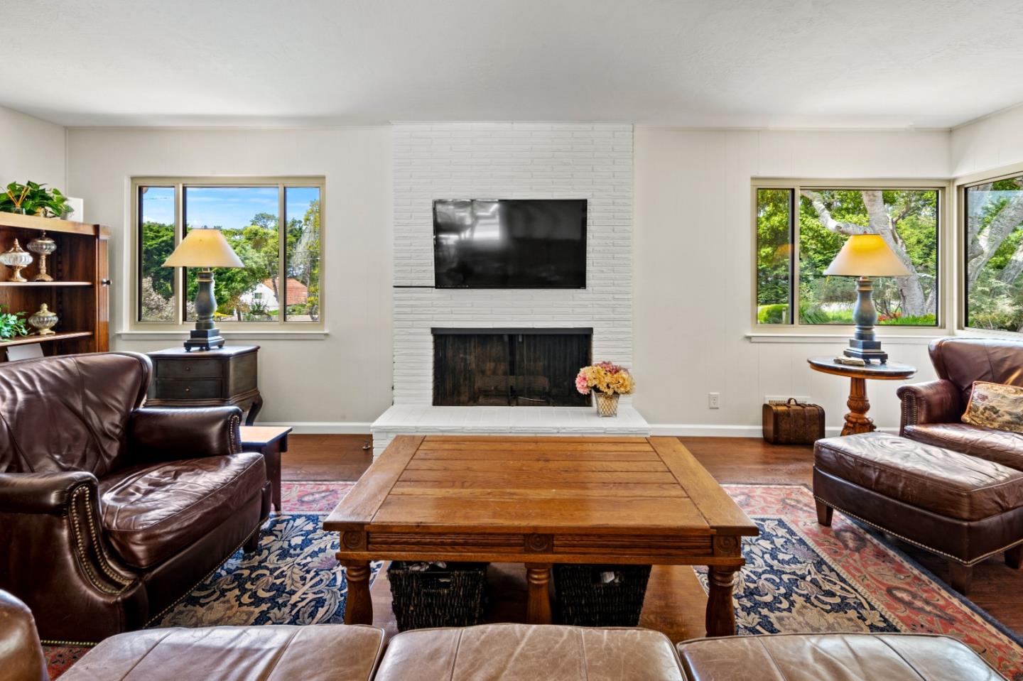 Detail Gallery Image 10 of 29 For 2811 Forest Lodge Rd, Pebble Beach,  CA 93953 - 3 Beds | 2 Baths