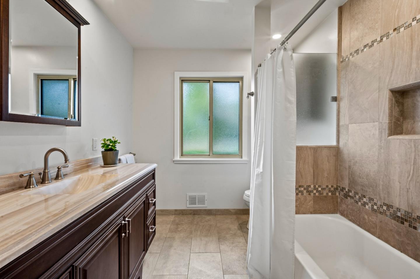 Detail Gallery Image 20 of 29 For 2811 Forest Lodge Rd, Pebble Beach,  CA 93953 - 3 Beds | 2 Baths
