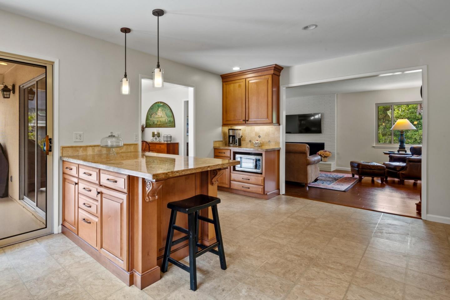 Detail Gallery Image 6 of 29 For 2811 Forest Lodge Rd, Pebble Beach,  CA 93953 - 3 Beds | 2 Baths