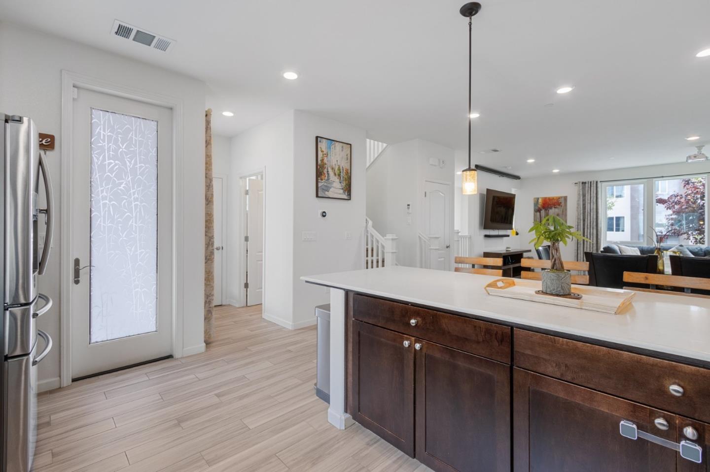 Detail Gallery Image 19 of 61 For 186 Llano De Los Robles Ave, San Jose,  CA 95136 - 4 Beds | 3/1 Baths