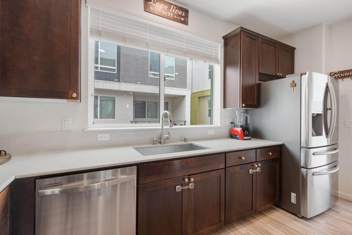 Detail Gallery Image 21 of 61 For 186 Llano De Los Robles Ave, San Jose,  CA 95136 - 4 Beds | 3/1 Baths