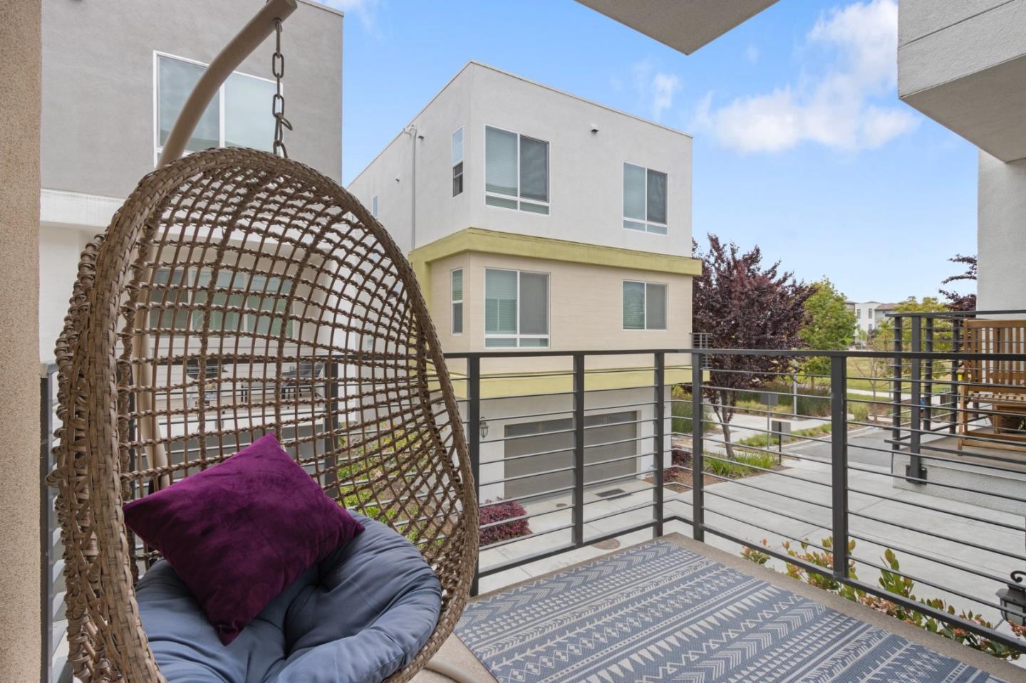 Detail Gallery Image 26 of 61 For 186 Llano De Los Robles Ave, San Jose,  CA 95136 - 4 Beds | 3/1 Baths