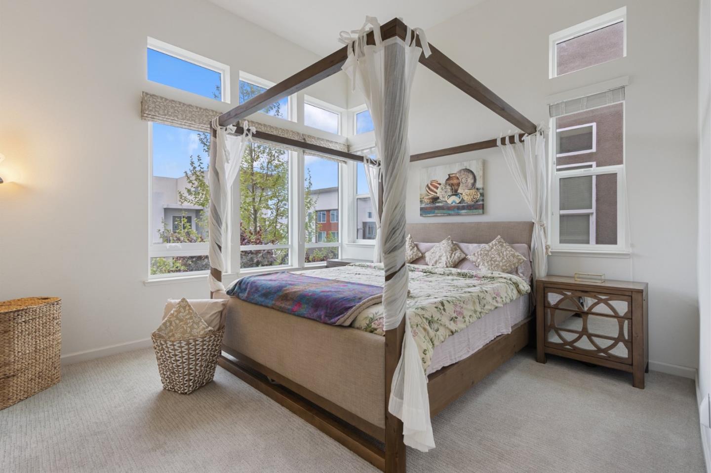 Detail Gallery Image 37 of 61 For 186 Llano De Los Robles Ave, San Jose,  CA 95136 - 4 Beds | 3/1 Baths