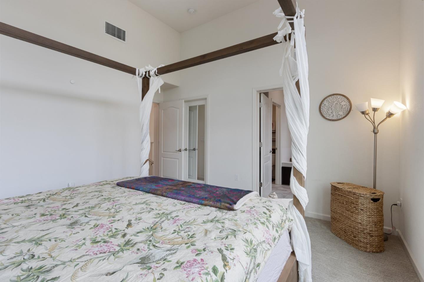 Detail Gallery Image 38 of 61 For 186 Llano De Los Robles Ave, San Jose,  CA 95136 - 4 Beds | 3/1 Baths