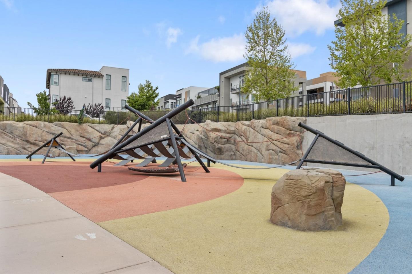 Detail Gallery Image 51 of 61 For 186 Llano De Los Robles Ave, San Jose,  CA 95136 - 4 Beds | 3/1 Baths