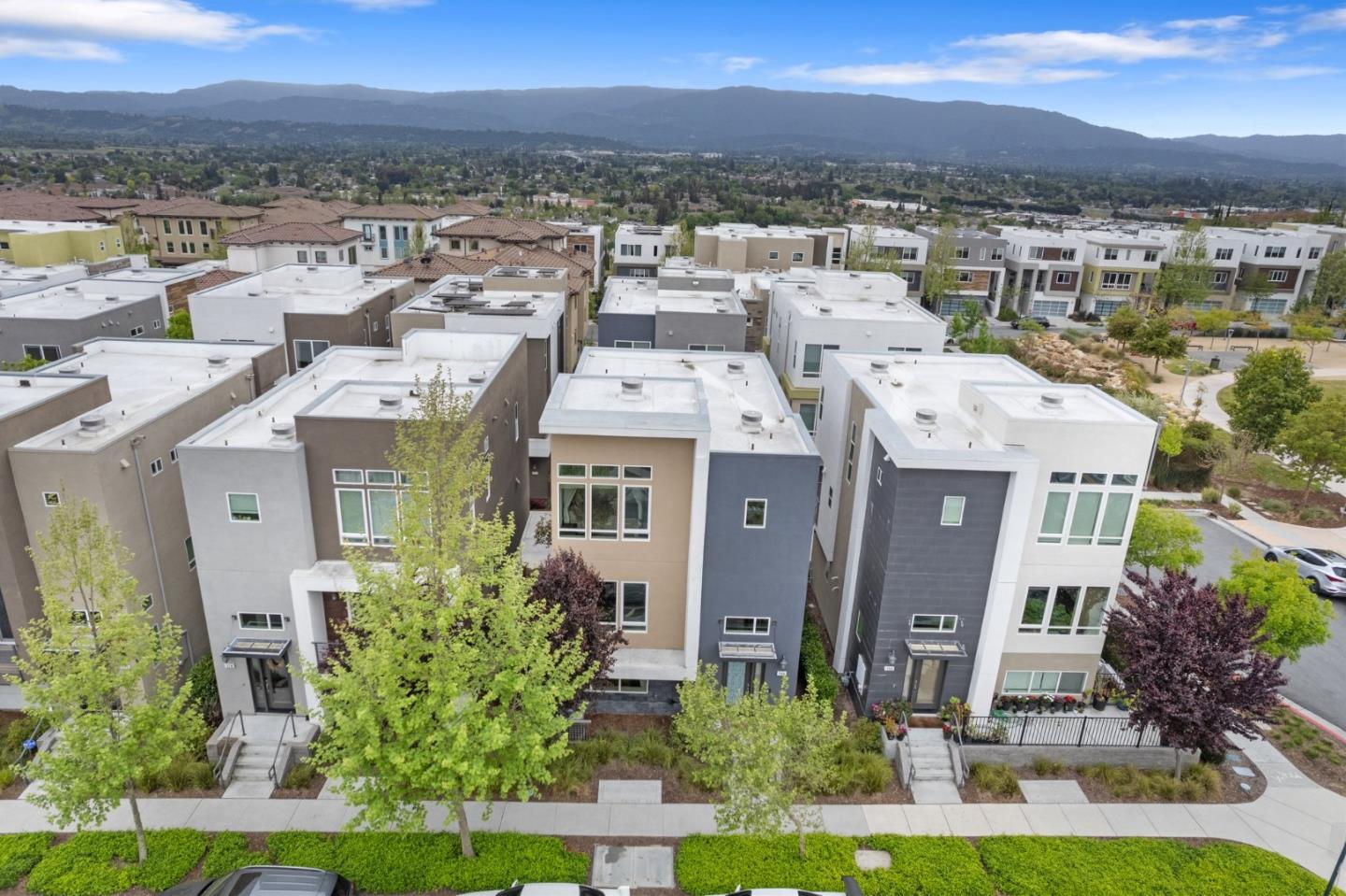 Detail Gallery Image 55 of 61 For 186 Llano De Los Robles Ave, San Jose,  CA 95136 - 4 Beds | 3/1 Baths