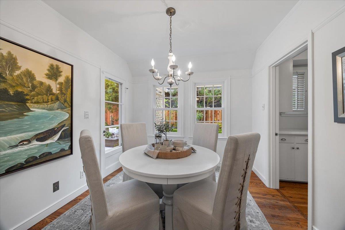 Detail Gallery Image 20 of 49 For 485 Dorchester Rd, San Mateo,  CA 94402 - 5 Beds | 3/1 Baths