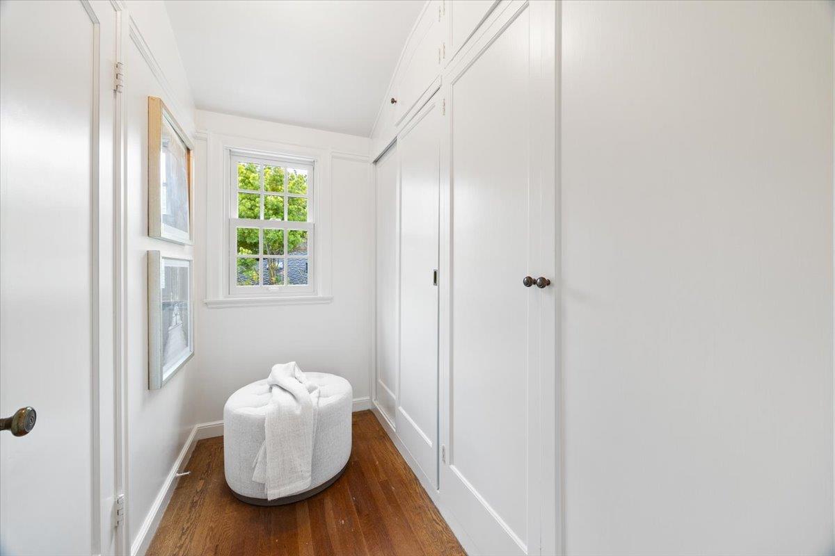 Detail Gallery Image 31 of 49 For 485 Dorchester Rd, San Mateo,  CA 94402 - 5 Beds | 3/1 Baths