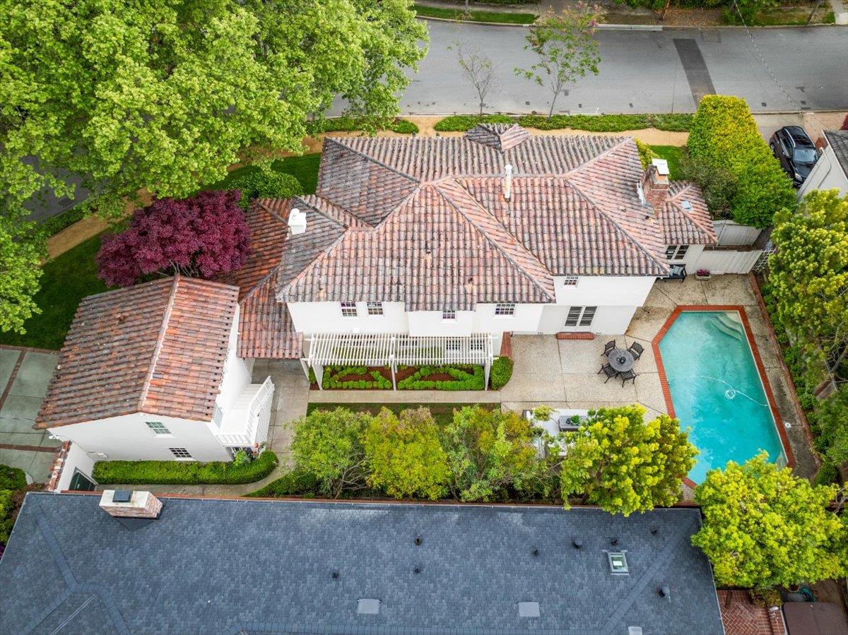 Detail Gallery Image 42 of 49 For 485 Dorchester Rd, San Mateo,  CA 94402 - 5 Beds | 3/1 Baths