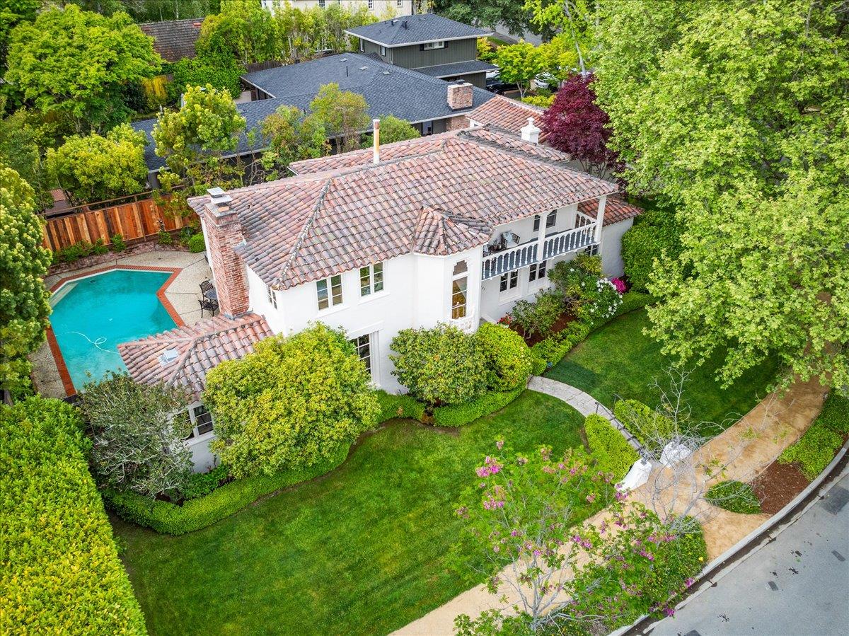 Detail Gallery Image 44 of 49 For 485 Dorchester Rd, San Mateo,  CA 94402 - 5 Beds | 3/1 Baths