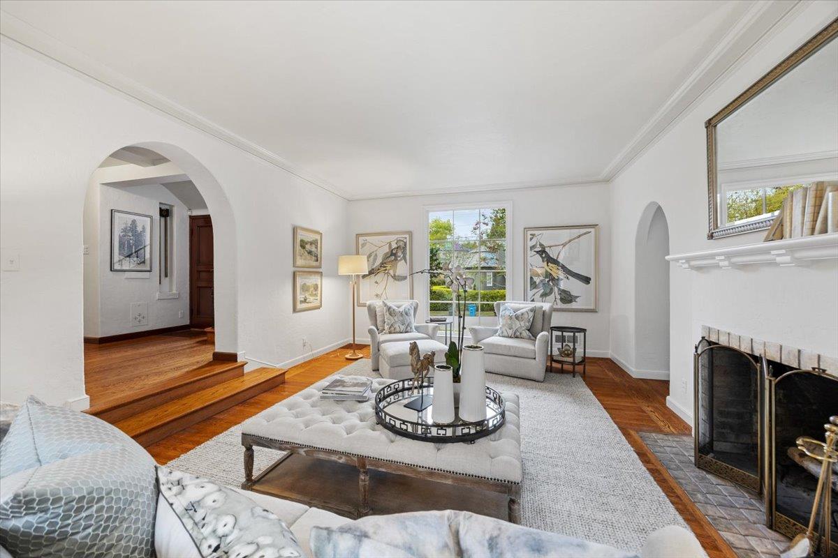 Detail Gallery Image 5 of 49 For 485 Dorchester Rd, San Mateo,  CA 94402 - 5 Beds | 3/1 Baths