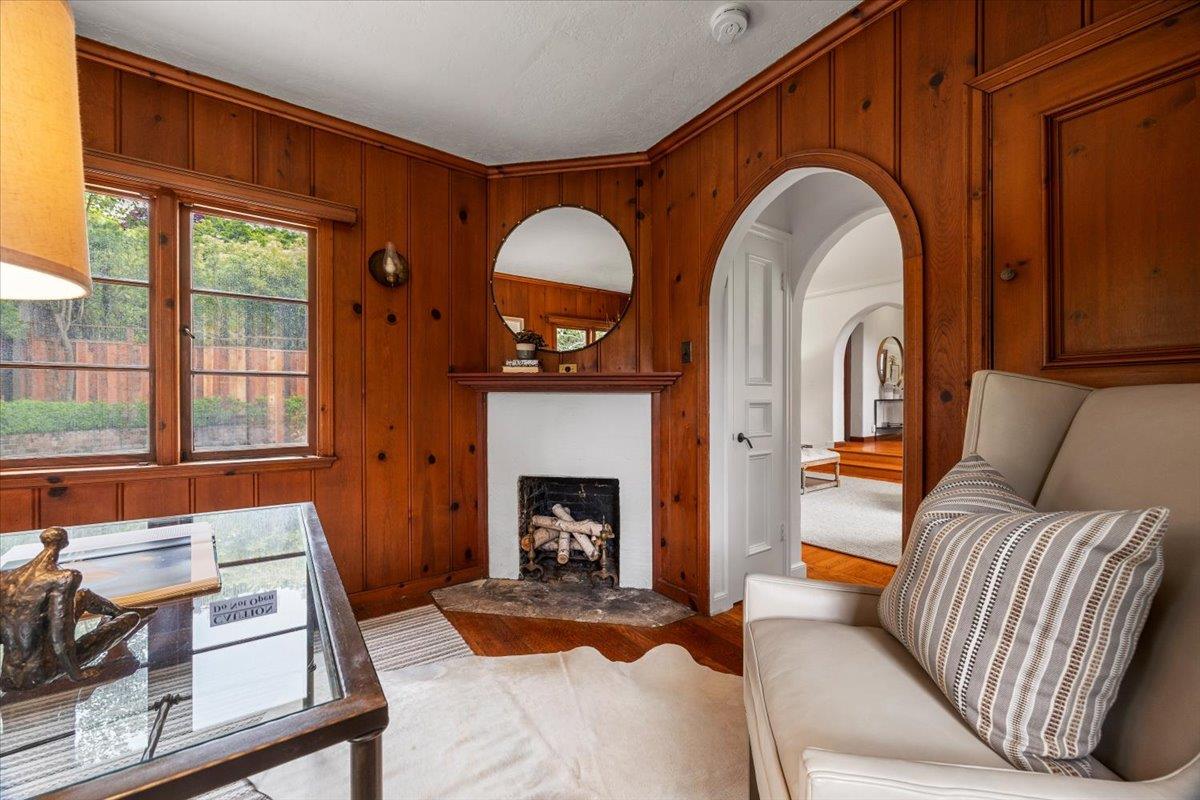 Detail Gallery Image 9 of 49 For 485 Dorchester Rd, San Mateo,  CA 94402 - 5 Beds | 3/1 Baths