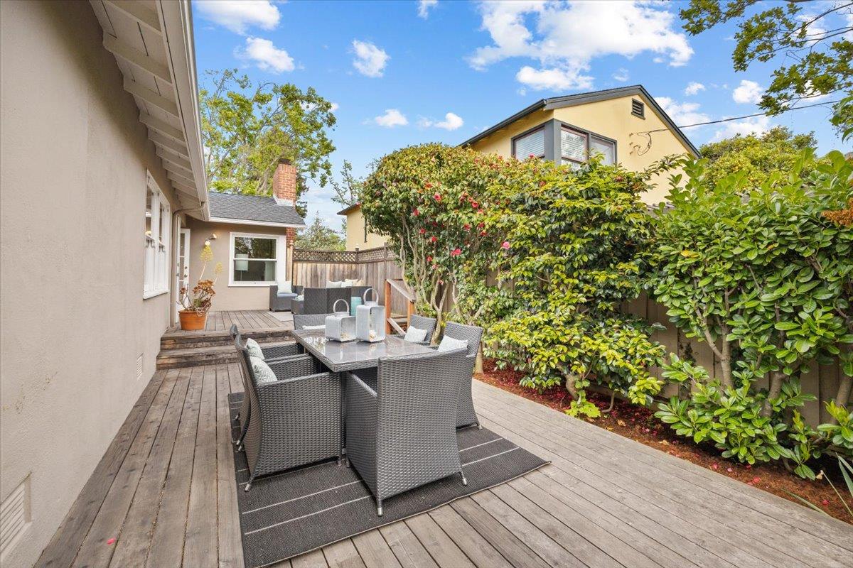 Detail Gallery Image 18 of 26 For 447 Cumberland Dr, Burlingame,  CA 94010 - 3 Beds | 2 Baths