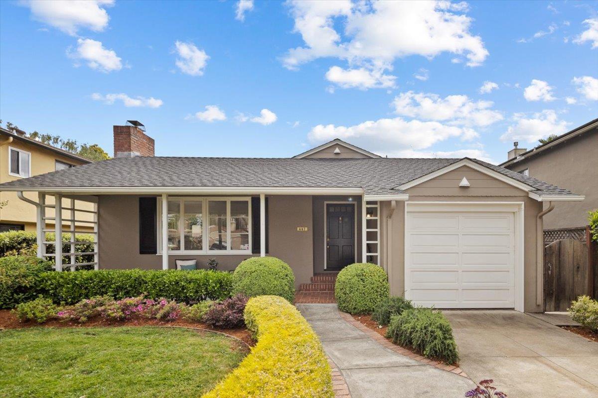 Detail Gallery Image 2 of 26 For 447 Cumberland Dr, Burlingame,  CA 94010 - 3 Beds | 2 Baths