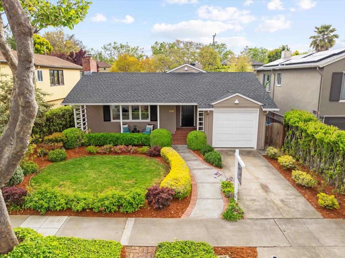 Detail Gallery Image 24 of 26 For 447 Cumberland Dr, Burlingame,  CA 94010 - 3 Beds | 2 Baths