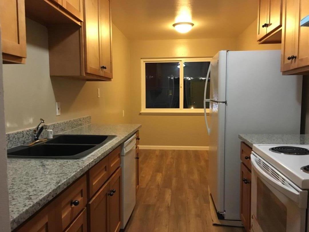 Detail Gallery Image 1 of 18 For 755 E Duane Ave #H,  Sunnyvale,  CA 94085 - 2 Beds | 1 Baths