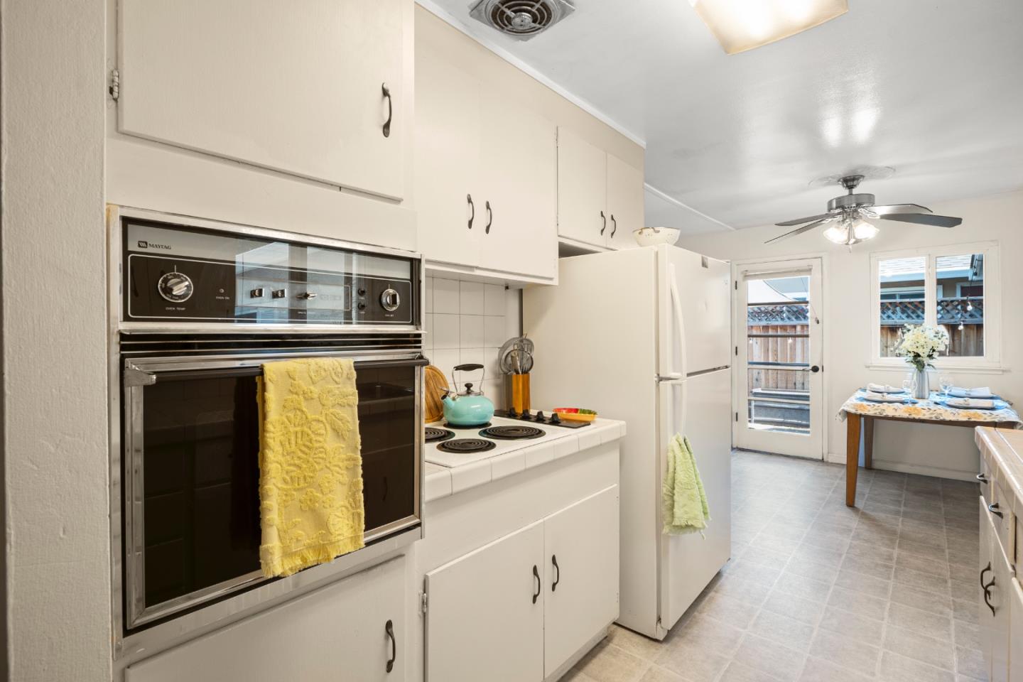 Detail Gallery Image 5 of 15 For 3766 Willowpark Dr, San Jose,  CA 95118 - 3 Beds | 1 Baths