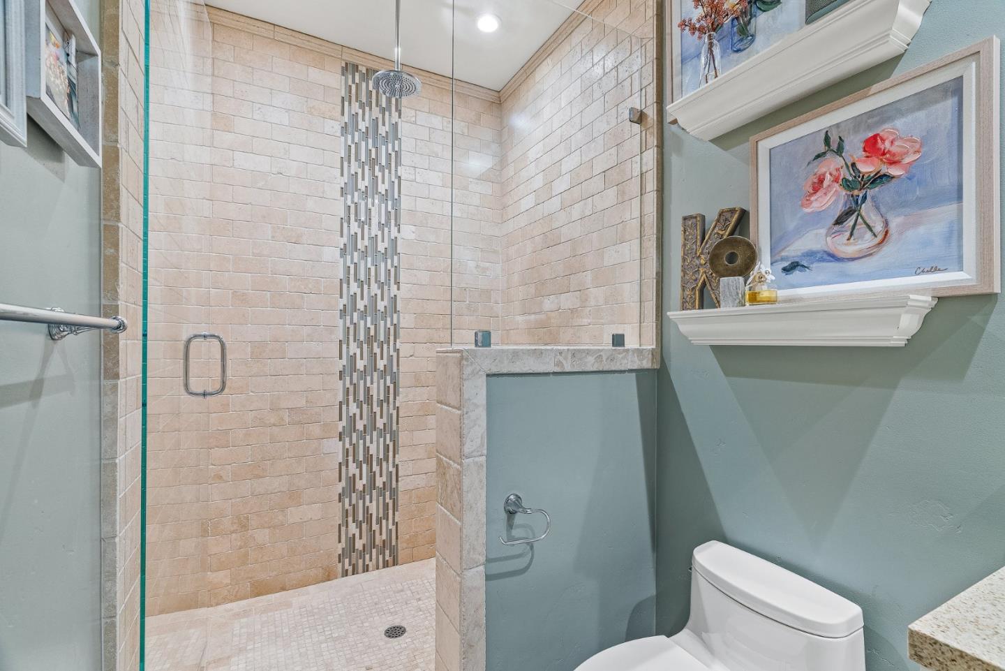 Detail Gallery Image 42 of 79 For 1405 Lakeview Ct, San Martin,  CA 95046 - 5 Beds | 6/1 Baths