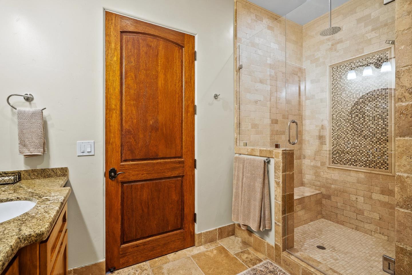 Detail Gallery Image 54 of 79 For 1405 Lakeview Ct, San Martin,  CA 95046 - 5 Beds | 6/1 Baths