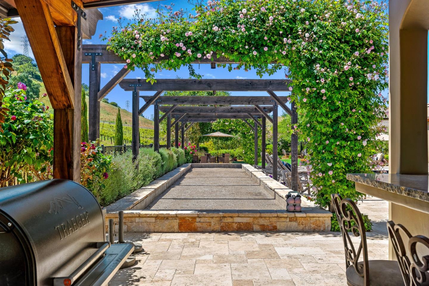 Detail Gallery Image 60 of 79 For 1405 Lakeview Ct, San Martin,  CA 95046 - 5 Beds | 6/1 Baths