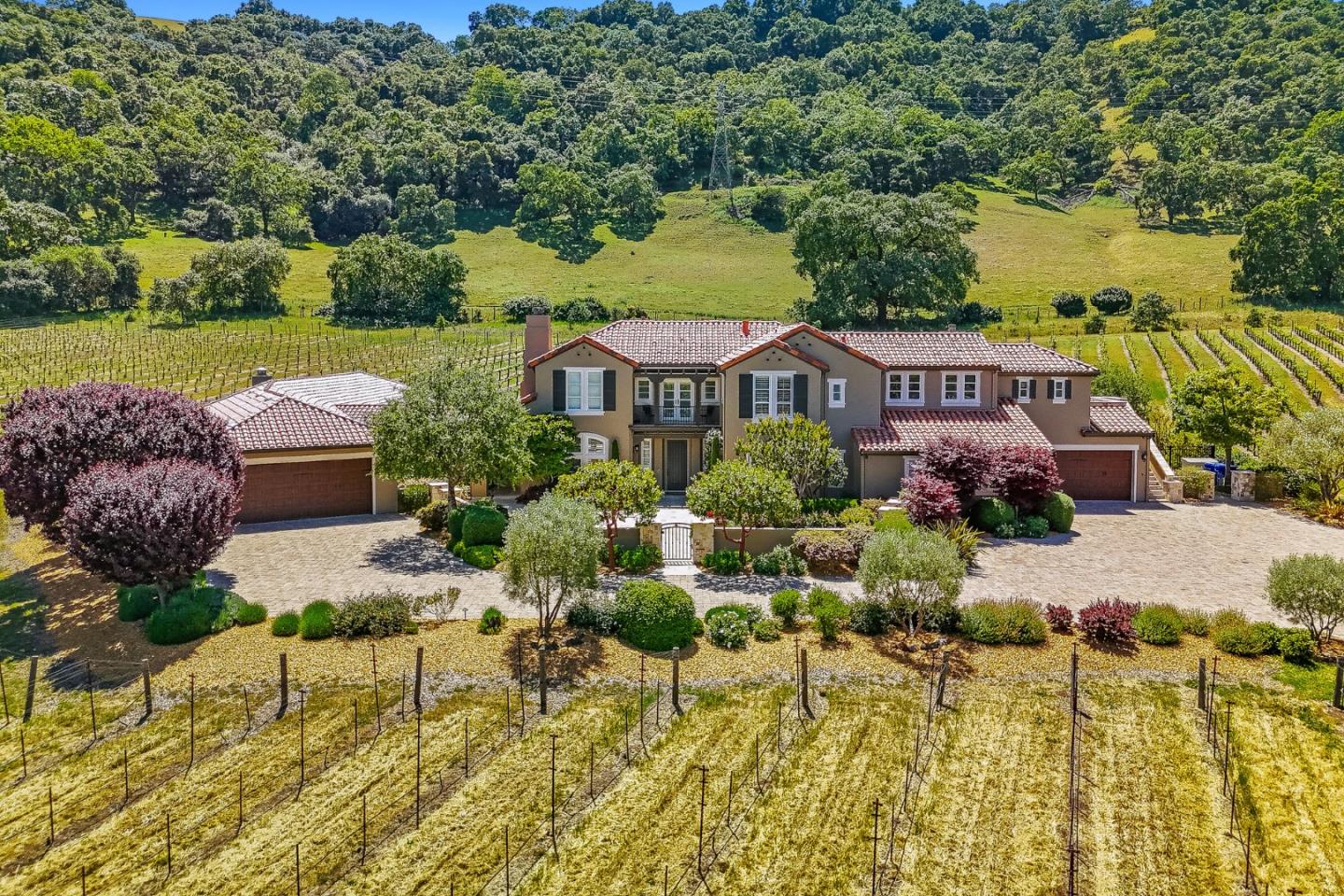 Detail Gallery Image 72 of 79 For 1405 Lakeview Ct, San Martin,  CA 95046 - 5 Beds | 6/1 Baths