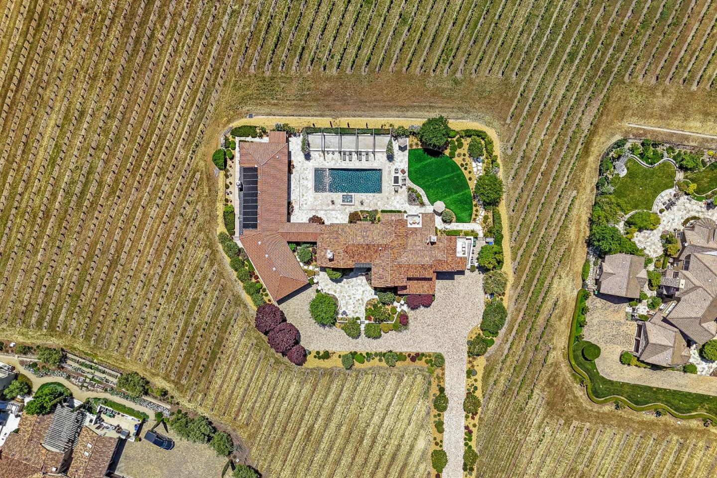 Detail Gallery Image 75 of 79 For 1405 Lakeview Ct, San Martin,  CA 95046 - 5 Beds | 6/1 Baths