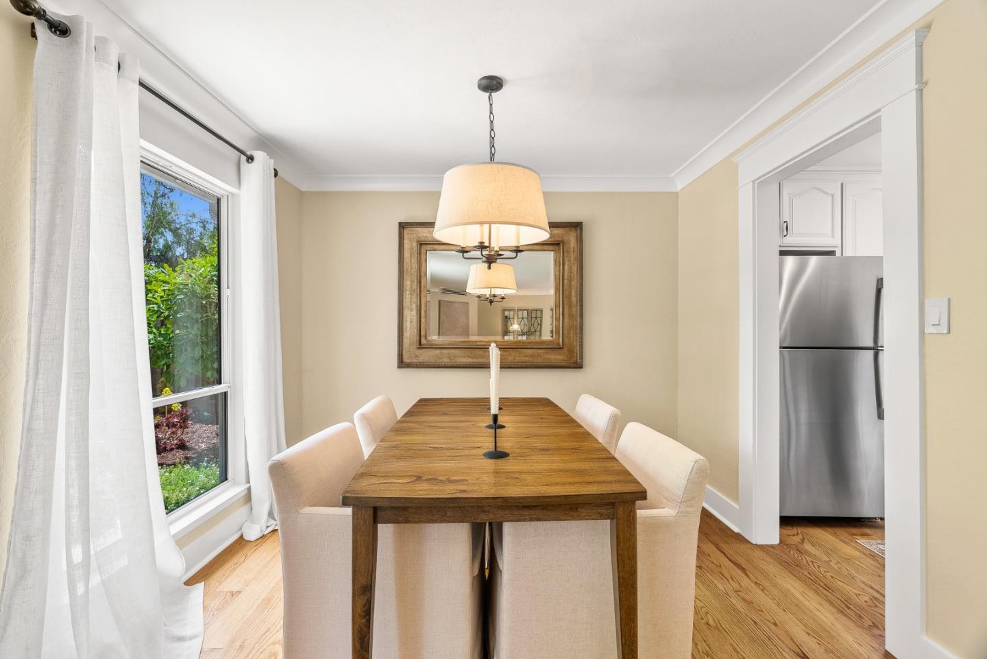 Detail Gallery Image 11 of 26 For 6694 Mount Forest Dr, San Jose,  CA 95120 - 4 Beds | 2 Baths