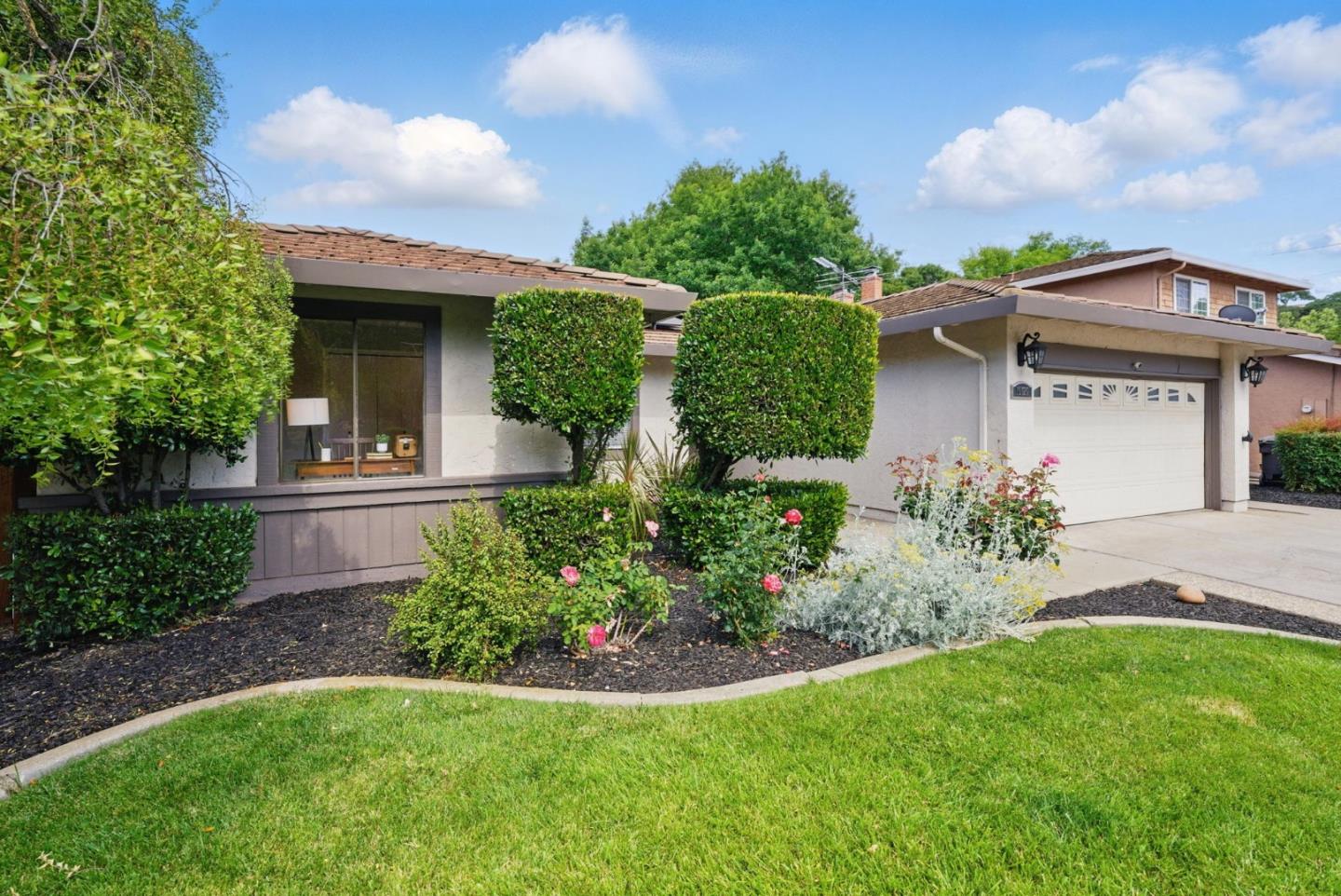 Detail Gallery Image 2 of 42 For 16720 Wild Oak Way, Morgan Hill,  CA 95037 - 4 Beds | 2 Baths