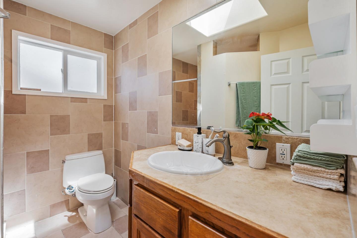 Detail Gallery Image 46 of 47 For 1790 Tulare Ave, Richmond,  CA 94805 - 2 Beds | 1/1 Baths