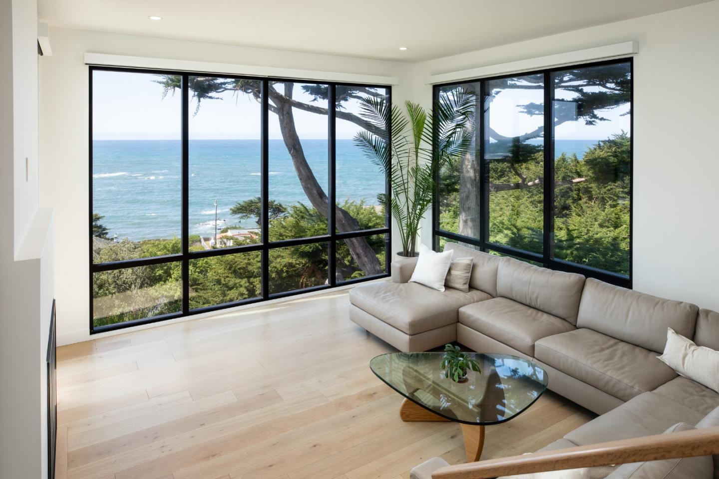 Detail Gallery Image 11 of 46 For 530 Stetson St, Moss Beach,  CA 94038 - 3 Beds | 3 Baths