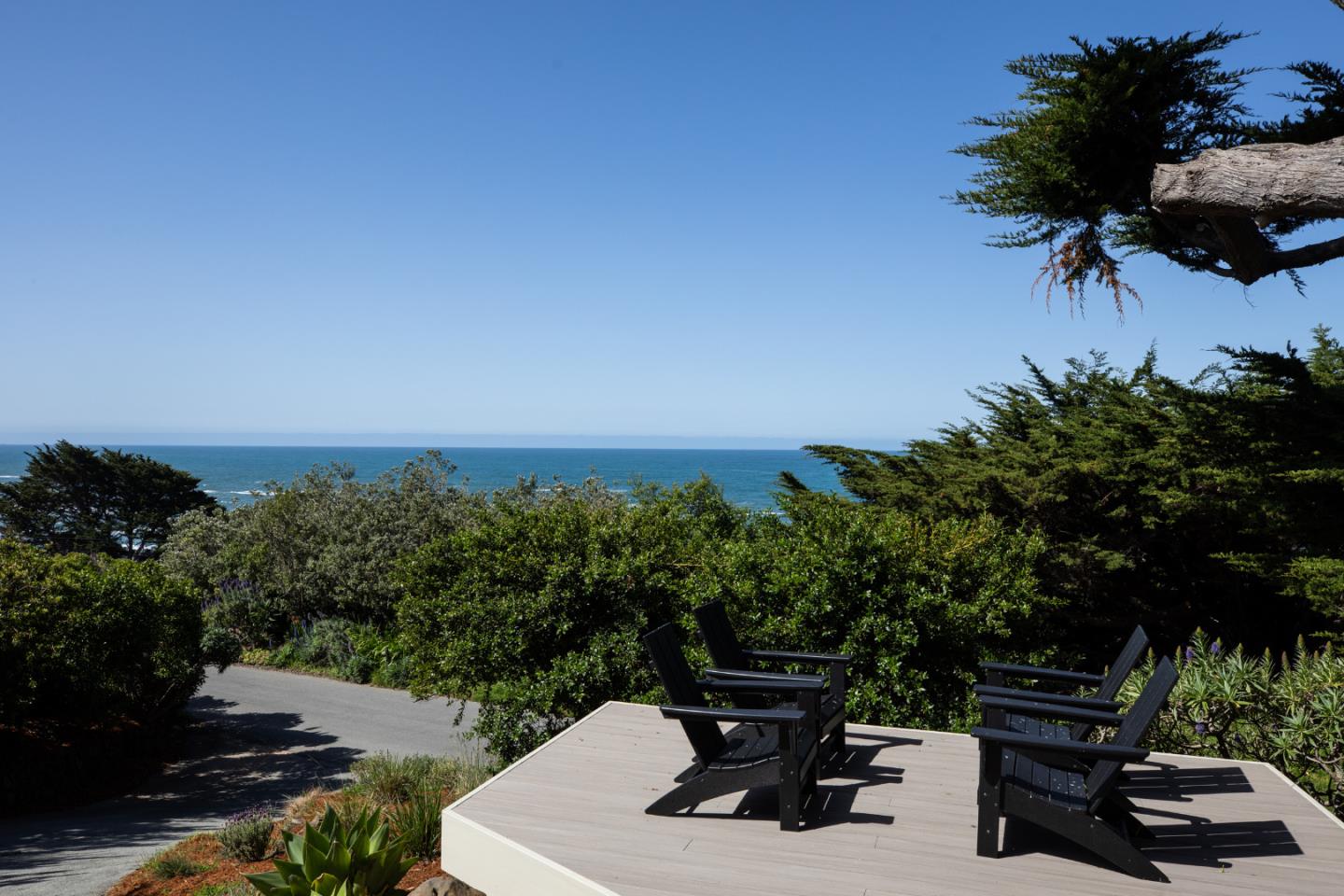 Detail Gallery Image 30 of 46 For 530 Stetson St, Moss Beach,  CA 94038 - 3 Beds | 3 Baths