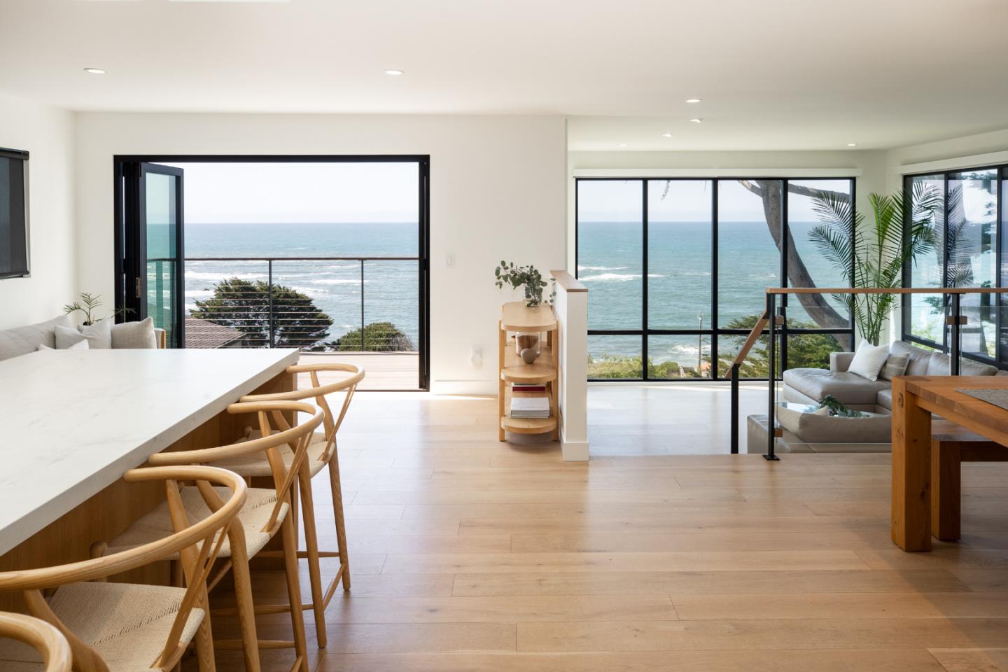 Detail Gallery Image 9 of 46 For 530 Stetson St, Moss Beach,  CA 94038 - 3 Beds | 3 Baths
