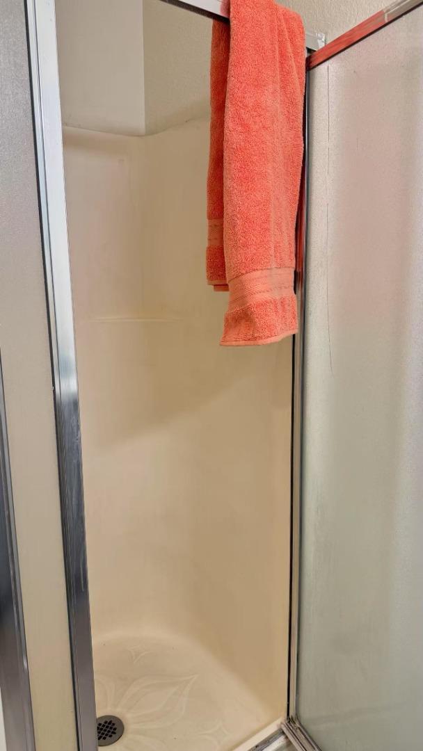 Detail Gallery Image 10 of 19 For 186 Checkers Dr, San Jose,  CA 95116 - 4 Beds | 2 Baths